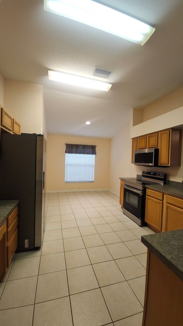 1813 Greystone Heights Dr