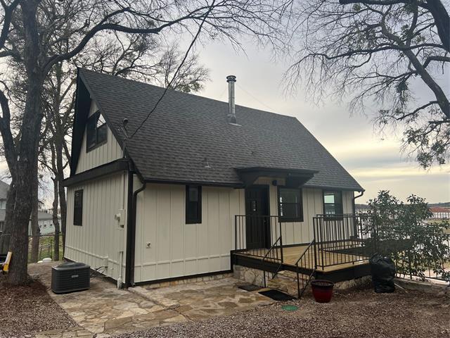 Photo - 2331 Live Oak Cir