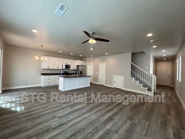 Photo - 879 S 4380 W