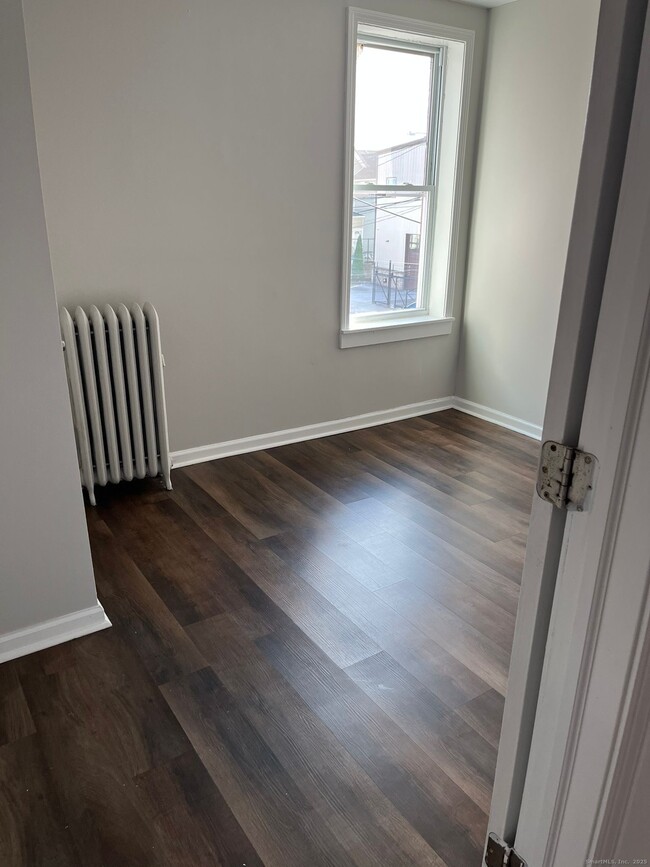 Photo - 146 George St Unit 2nd