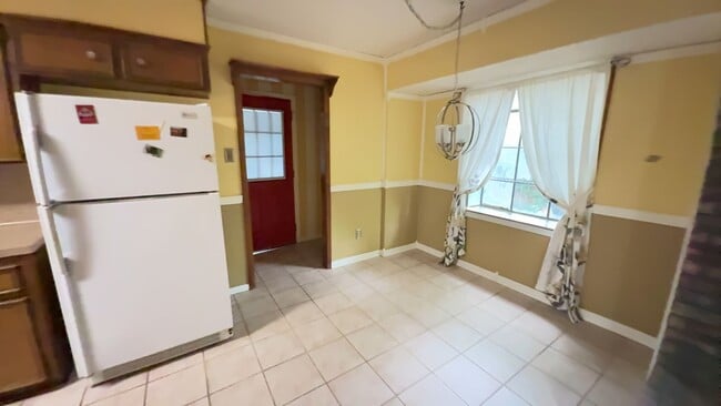 415 Orchid Dr