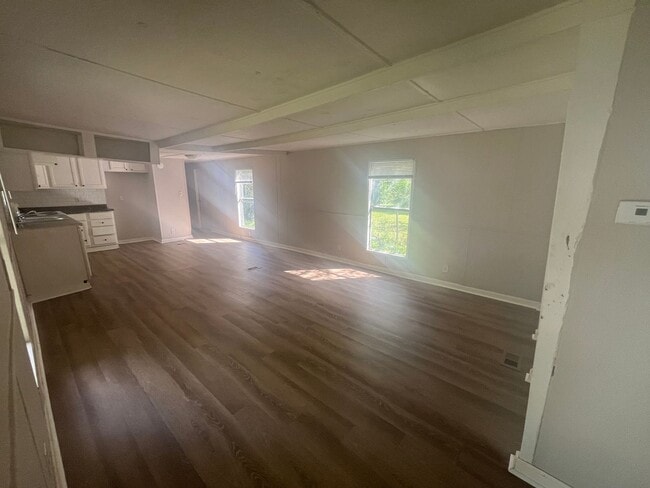 Photo - 1705 Leonard Dr