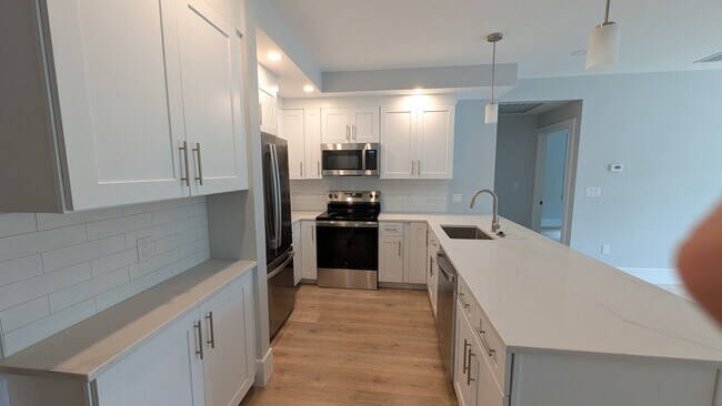 Photo - 128 Kenrick St