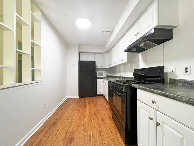 2309 Olson St Unit 102