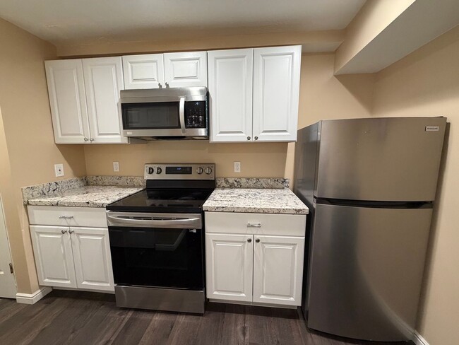 Photo - 2080 Debeers Dr Unidad 2080 Debeers Dr Basement