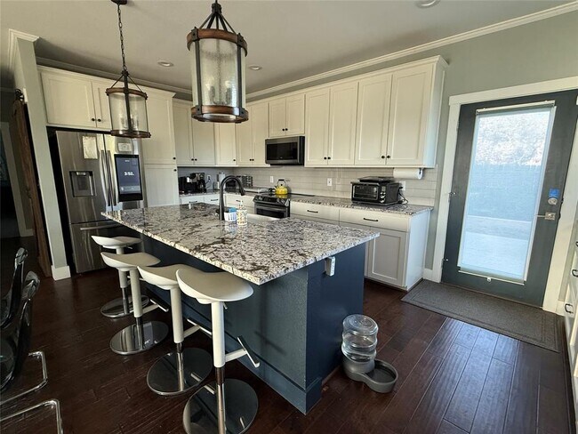 Photo - 410 Summit Ridge Dr N