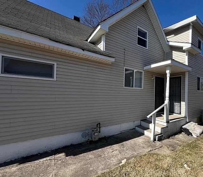 Photo - Welcome to our charming 1 bedroom Unit 3