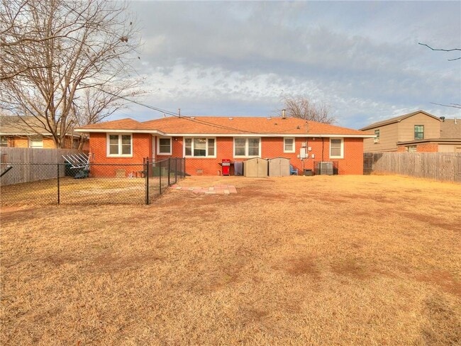 Photo - 1130 Northwest 81st Street House