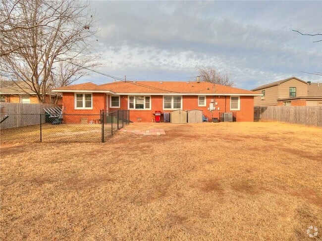 Building Photo - 1130 Northwest 81st Street Rental