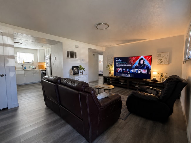 Photo - Freshly Renovated 2 Bedroom Orem Apartment!! Unit 1440