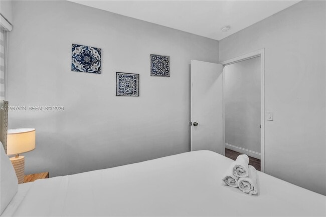 Photo - 10002 E Bay Harbor Dr Unit 6