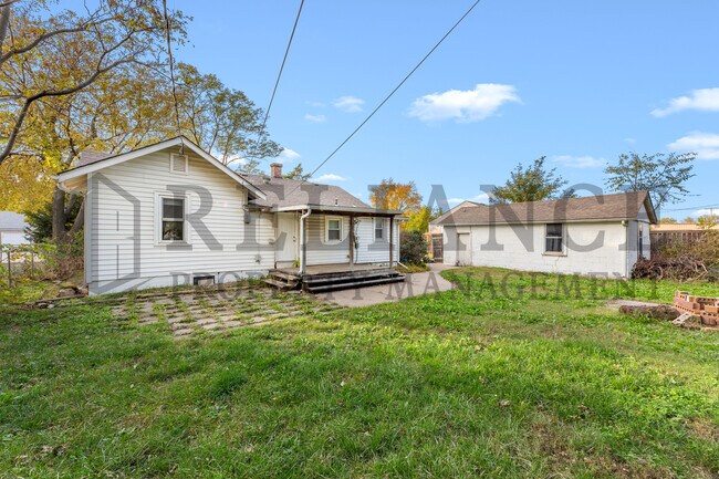 Photo - 612 N Custer St