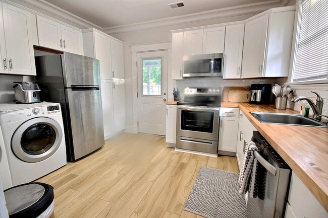 Photo - 3579 Carnes Ave