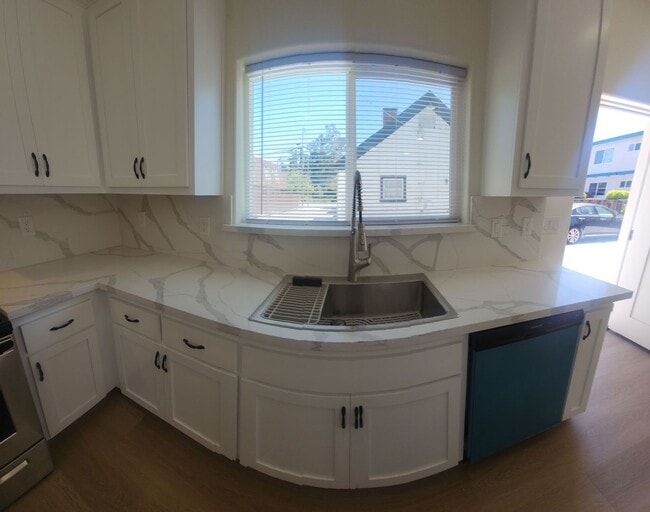 Photo - 556-556 Foothill Blvd Unit Foothill 556