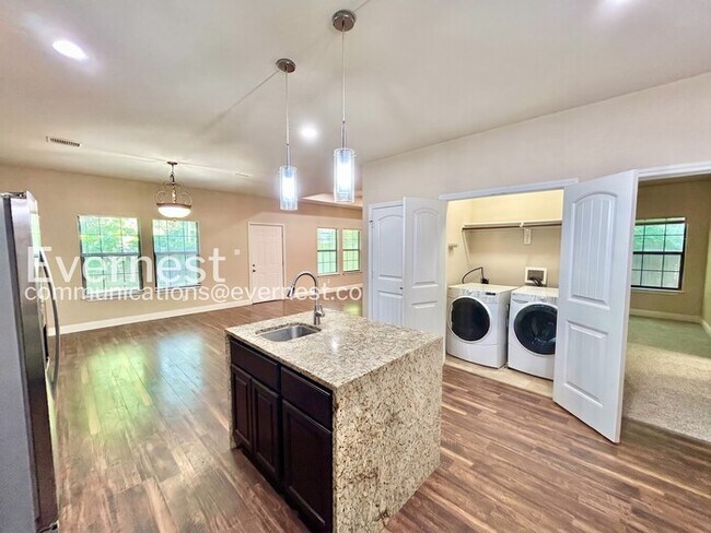 Photo - 3502 Edgewood St