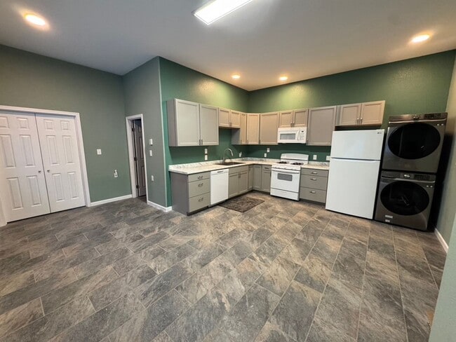 Photo - 5965 Haystack Dr