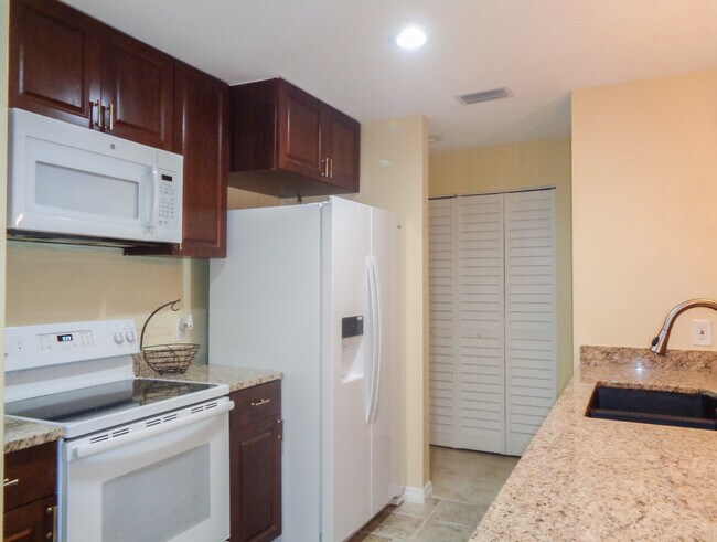 Photo - 3001 58th Ave S Unit 1014