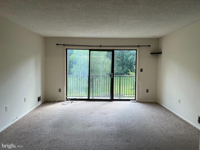 Building Photo - 19 Mendrey Ct Rental