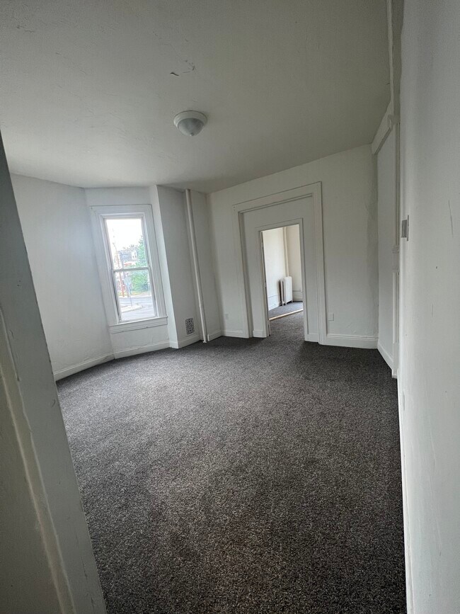 Photo - 158 W Jackson St