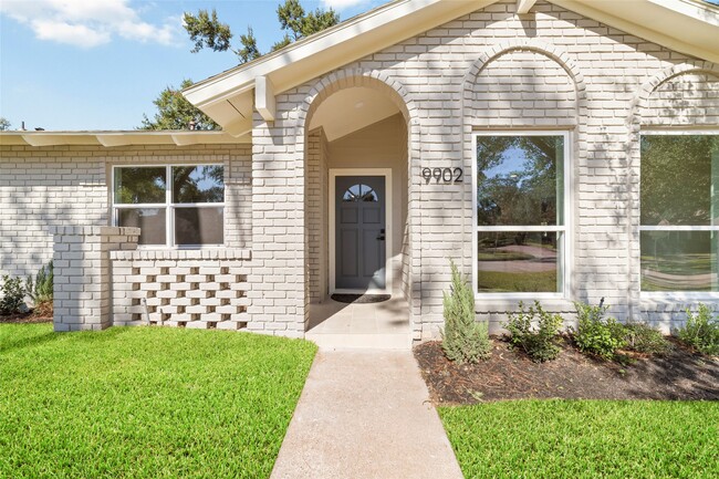 Photo - 9902 Hornpipe Ln