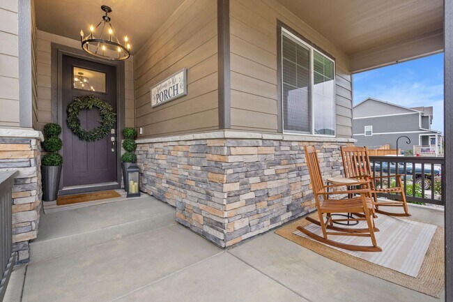 Photo - Upgraded 5-Bedroom Home in Immaculate Condition