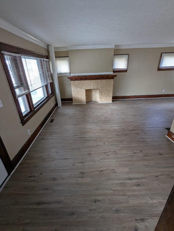 Photo - 617 Dewey Ave