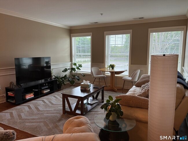 Photo - 67 W Main St Unit 122