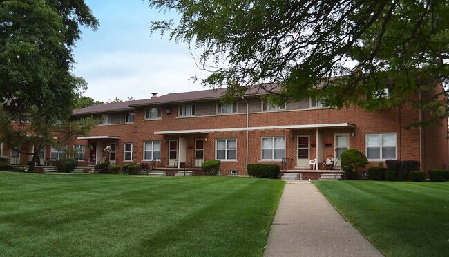 Stratford Villa - Oak Park, MI