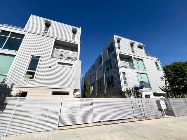 Building Photo - 6016 W Beachwood Ln Rental