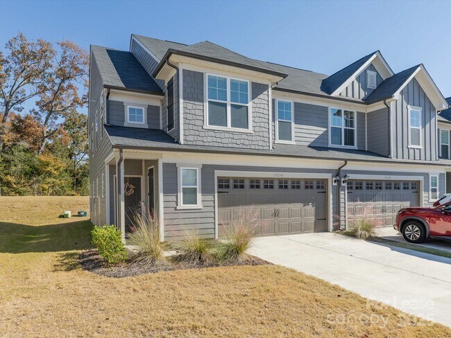 Photo - 13124 Rover St