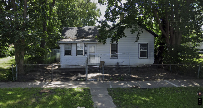 Building Photo - 526 Blair Ave Rental