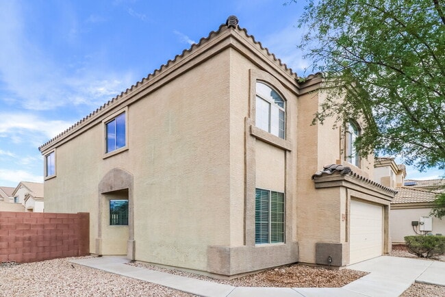 21790 W Ashleigh Marie Dr