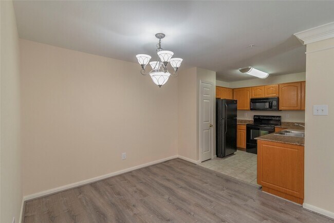 Photo - 3231 Allen Pkwy Unit 5306
