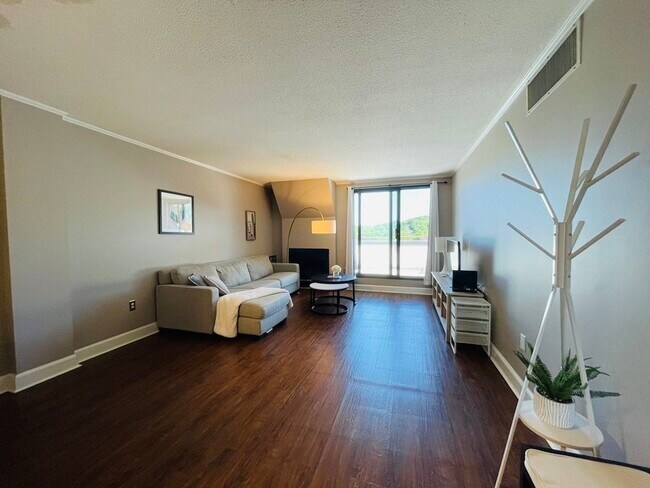 Photo - 59 Brainerd Rd Unidad 602