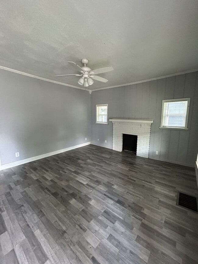 Photo - Gorgeous! Newly Remodeled 3 Bedroom 2 Bathroom Home!