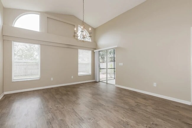 Photo - 7030 Colony Pointe Dr