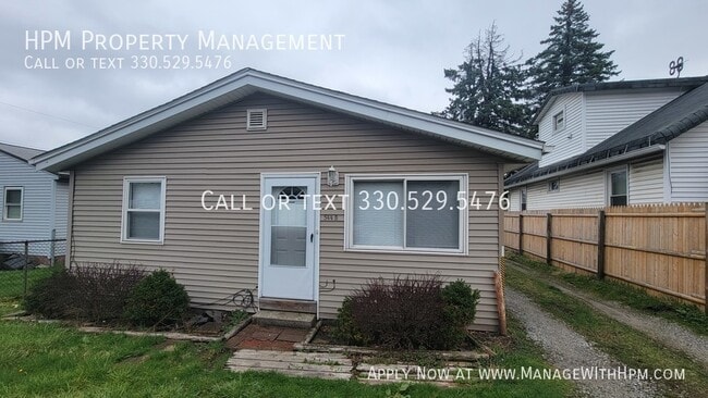 Building Photo - 544 Baltimore Ave Unit B