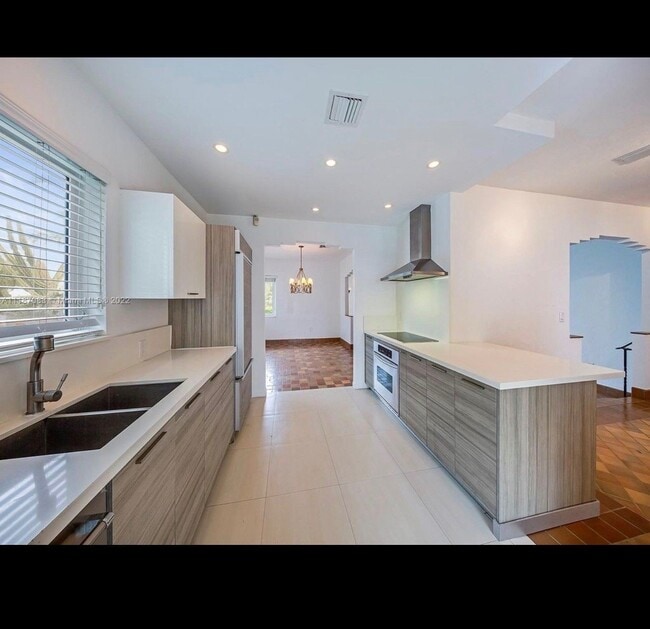 Photo - 1082 NE 89th St