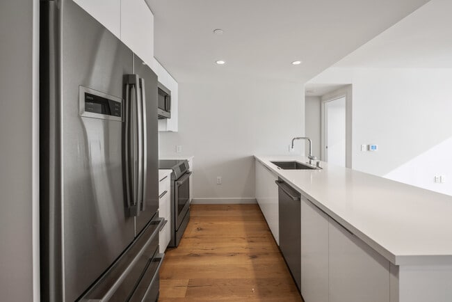 Photo - 1001 Queen St Unidad 2605