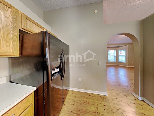 Photo - 3999 Warbler Dr