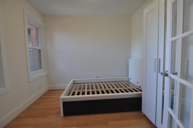 Photo - 4840 MacArthur Blvd NW