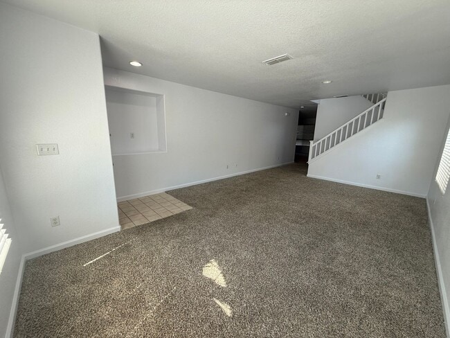 Photo - Beautiful Large 4 Bedroom 2.5 Bath Home