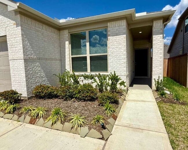 Photo - 15349 Dapple Blf Ln