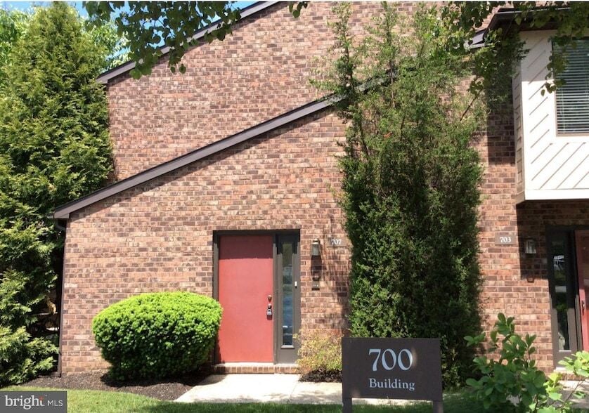 Photo - 707 Mountainview Dr