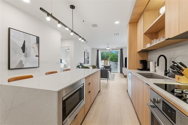 Photo - 2323 S Lamar Blvd Unit 509