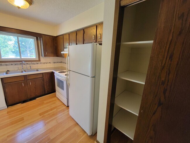 Photo - 510 Barnett Dr