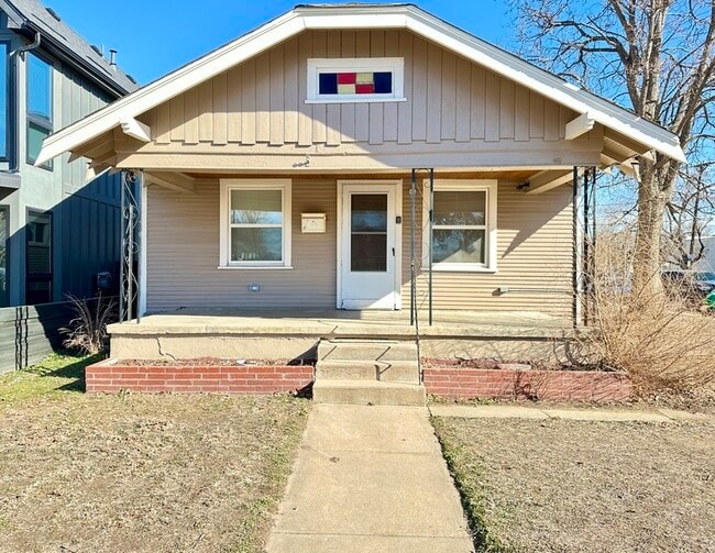 Building Photo - 2798 S Acoma St