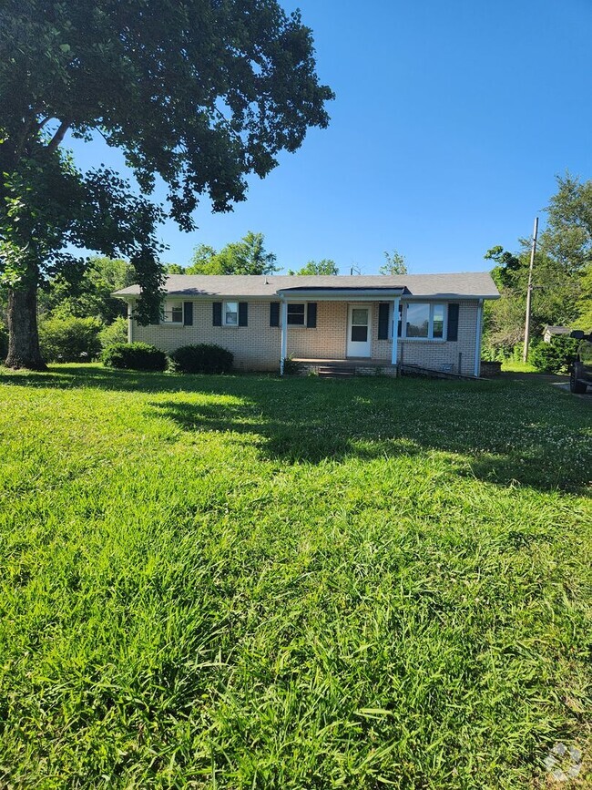 Building Photo - 3BR 2 bath brick home in Burns