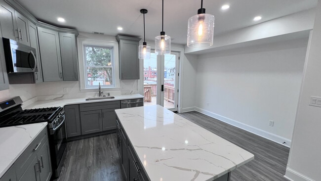 Photo - 216 Jefferson St NW