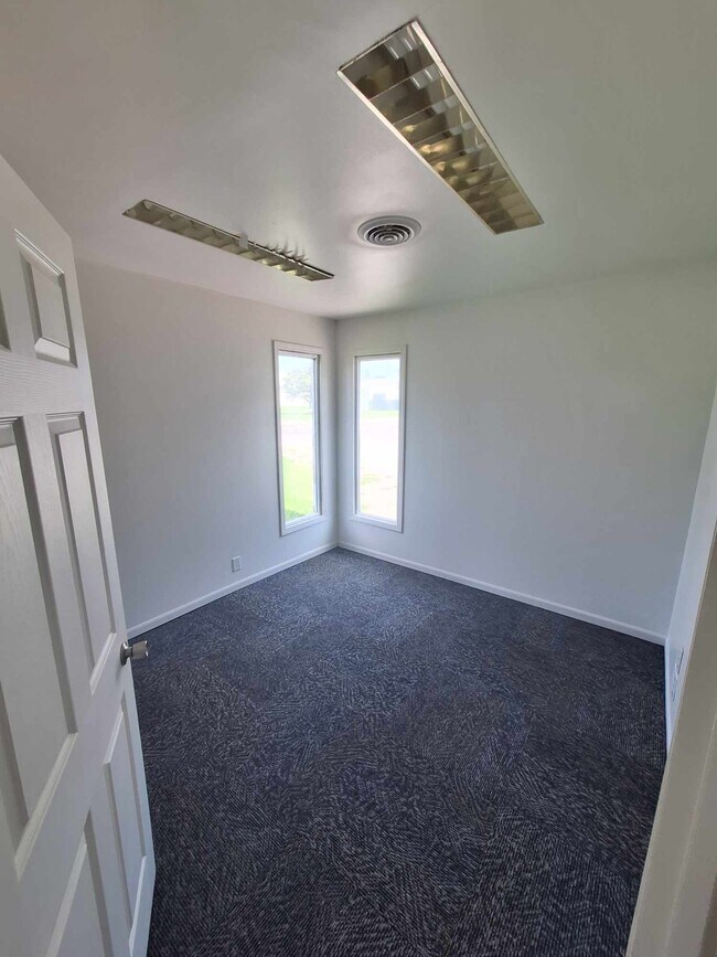 Photo - 639 E South St Unit 1